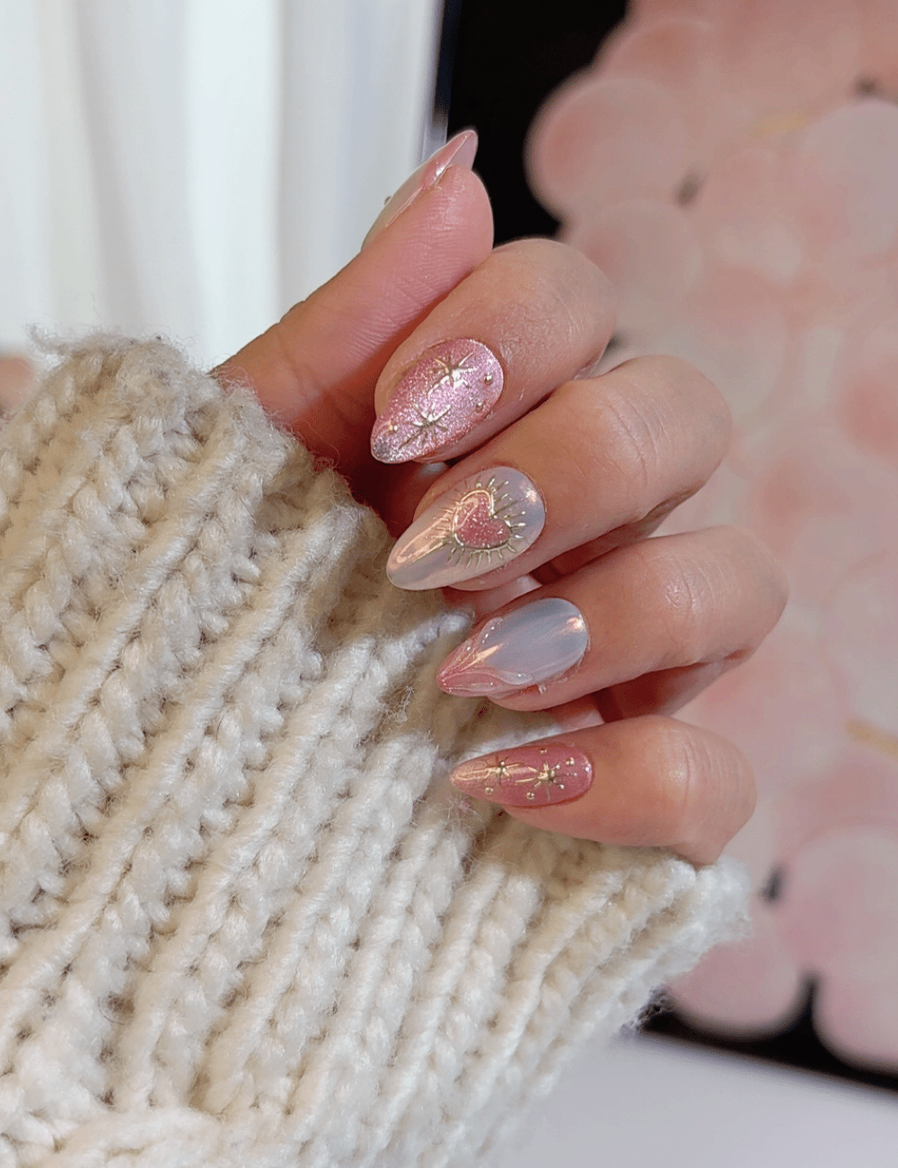 Pink Heart Star Press-On Nails – Short Almond | Glitter & Iridescent Design
