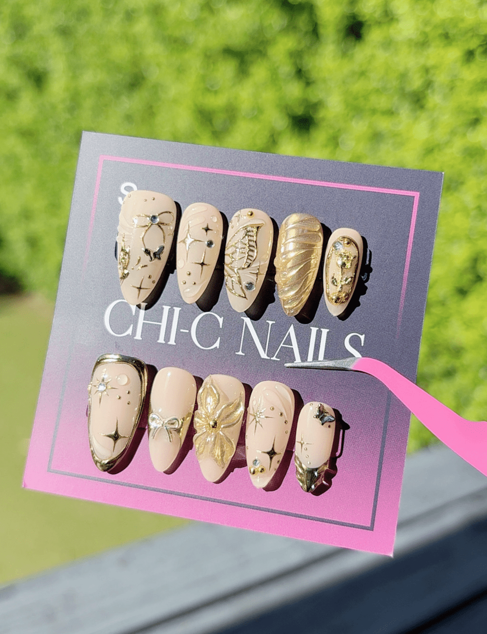 Golden Muse – 3D Gold Floral Medium Almond Press-On Nails