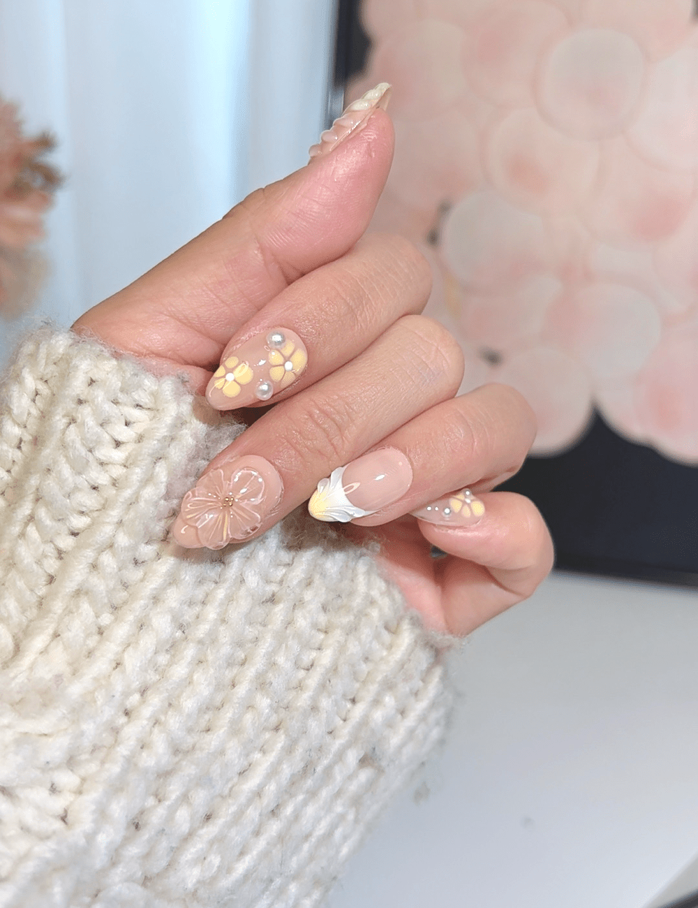 3D Yellow Floral Press-On Nails | Pearl & Daisy Design