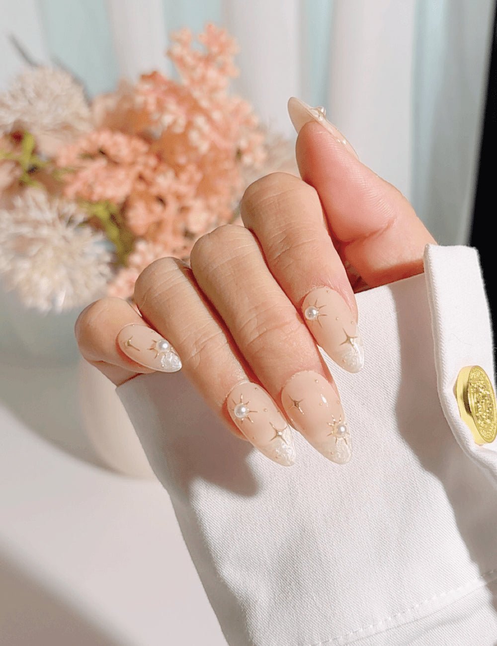 Starlit Pearl Press-On Nails – Milky Nude & Gold Star Design