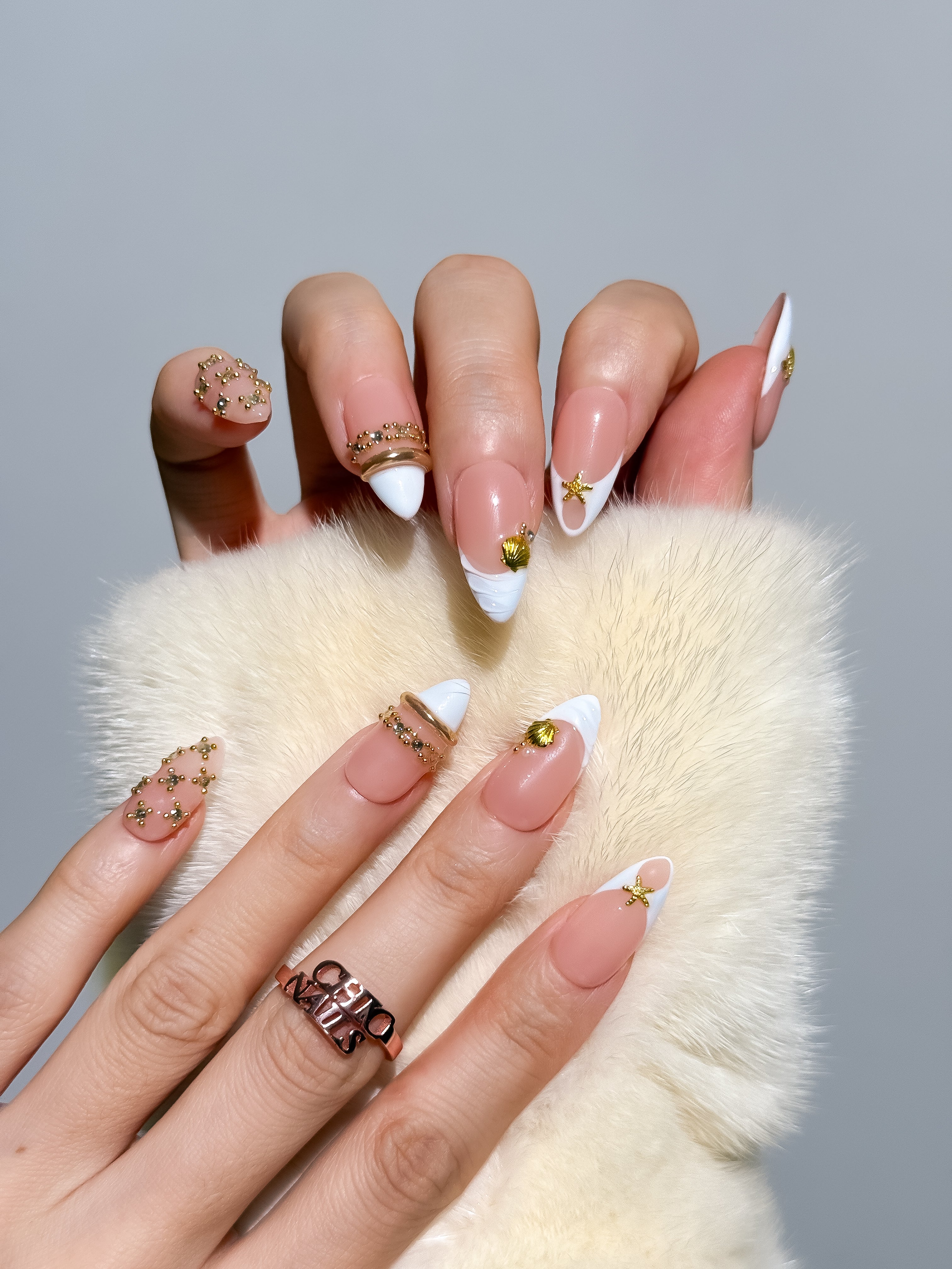 Pastel Seashell Press On Nails Medium Almond