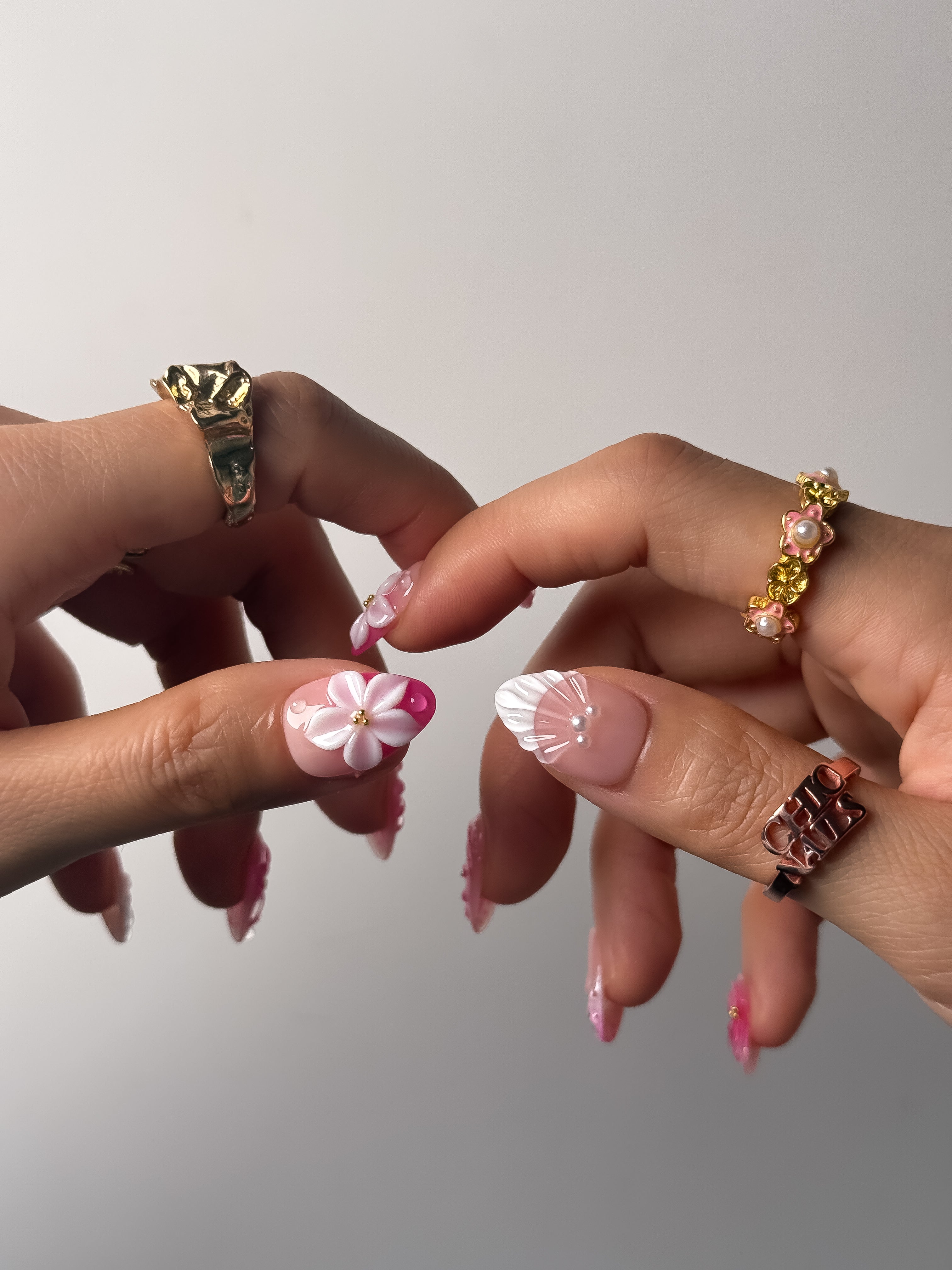Handmade White & Pink Floral Press-On Nails – Short Almond