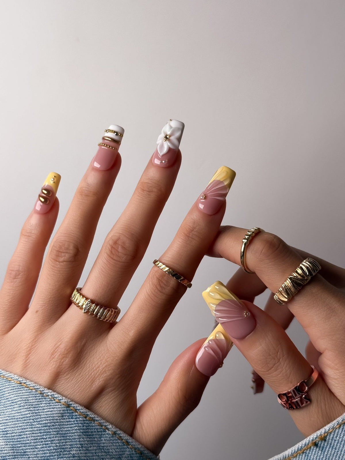 Handmade Butter Yellow Blossom Press On Nails – Medium Square