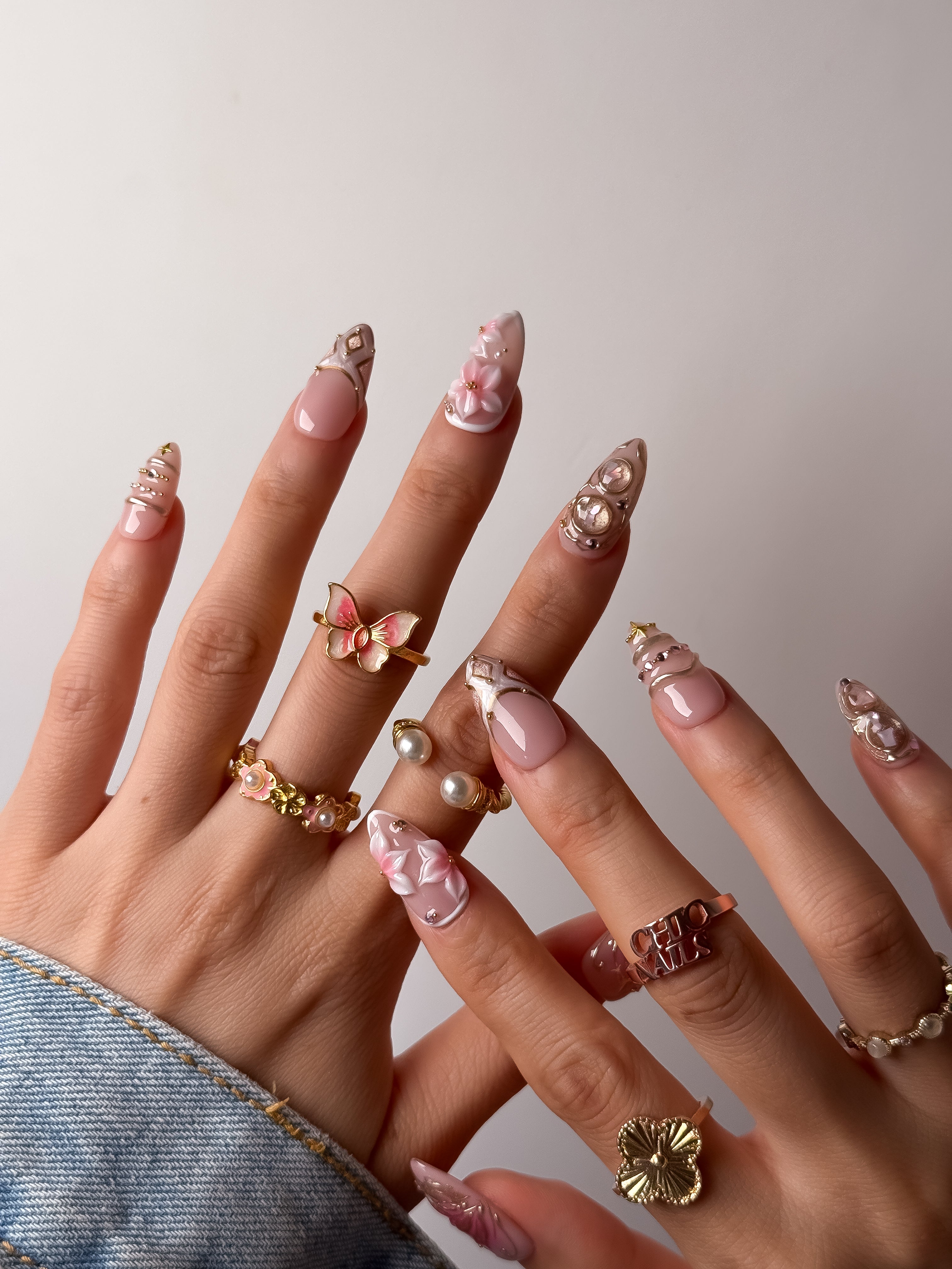 Handmade Pink Sakura Pearl Press On Nails – Medium Almond