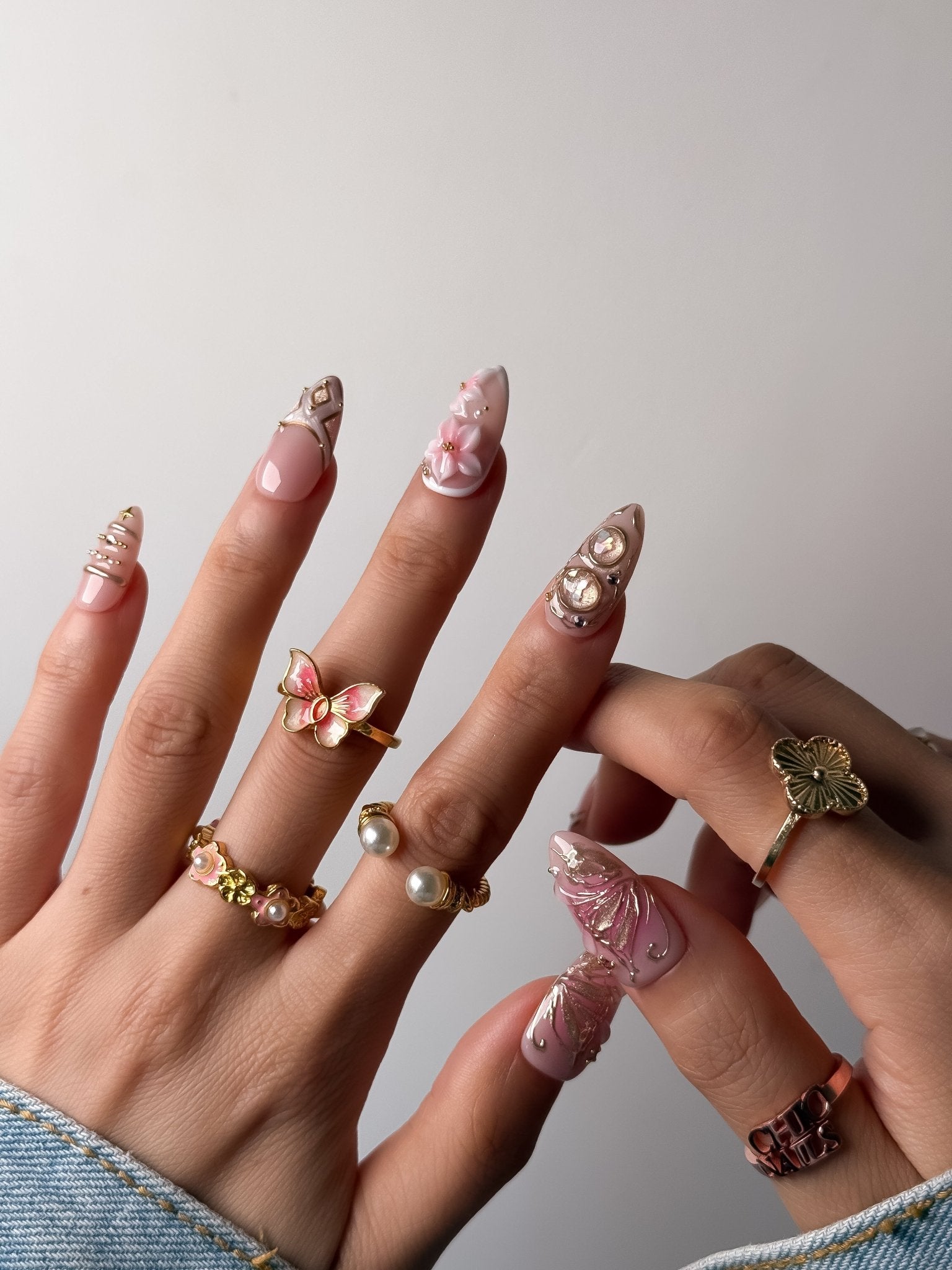Handmade Pink Sakura Pearl Press On Nails – Medium Almond
