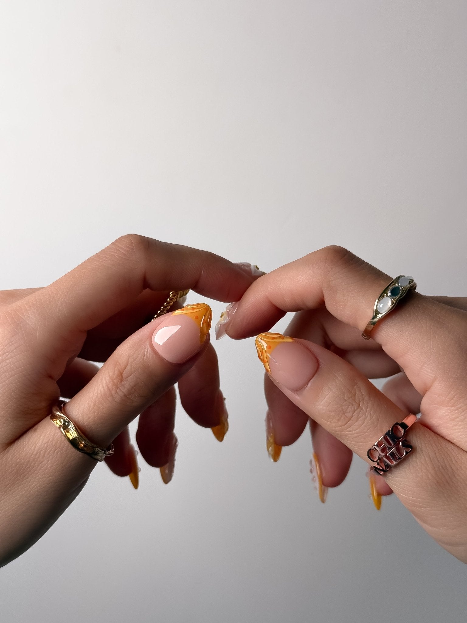 Handmade Citrus Blossom Press-On Nails – Short Almond