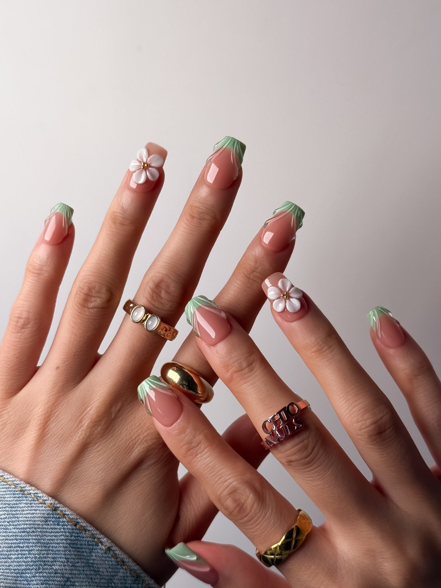 Handmade Sage Green Floral French Press-On Nails – Short Square