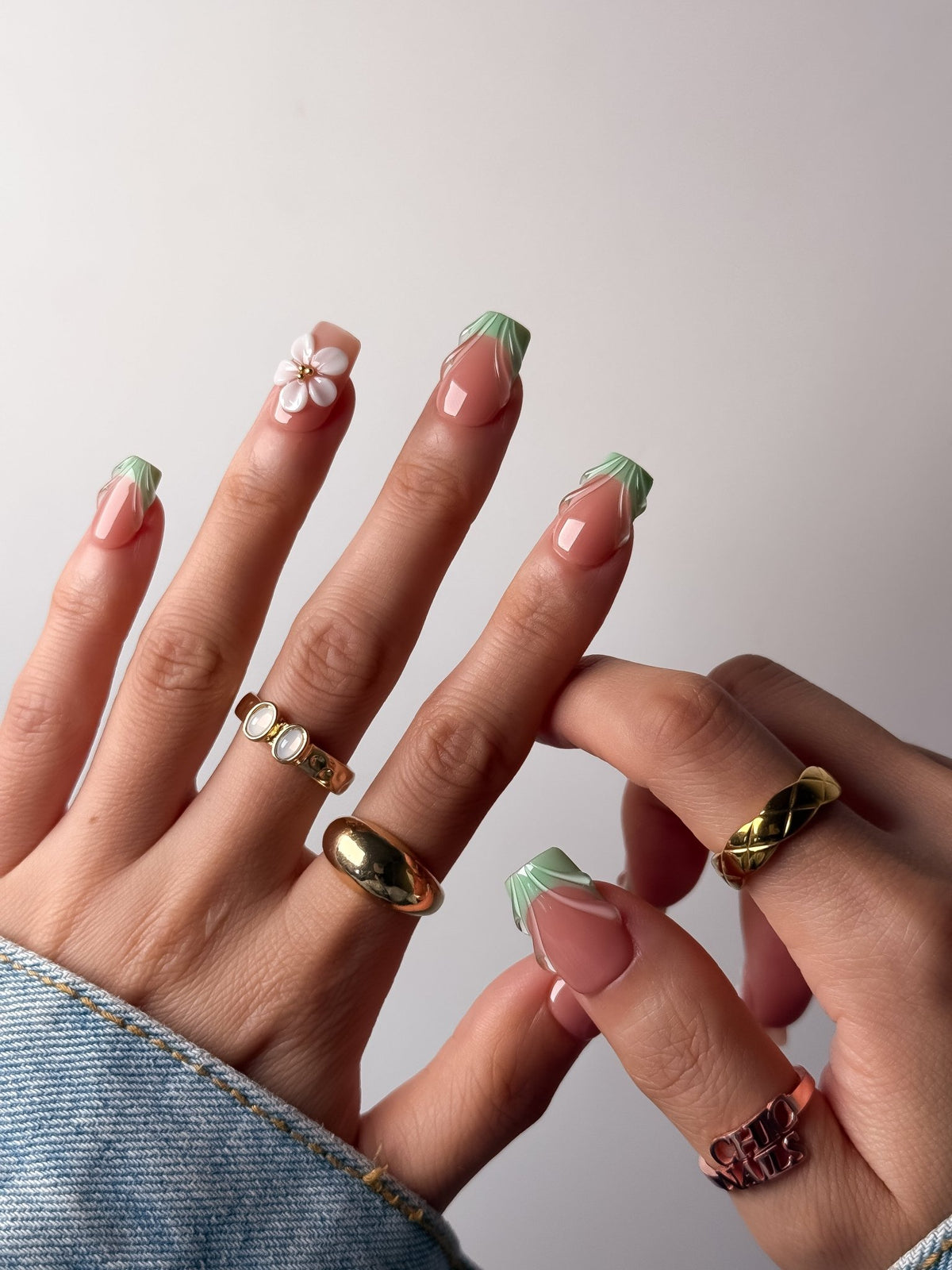 Handmade Sage Green Floral French Press-On Nails – Short Square