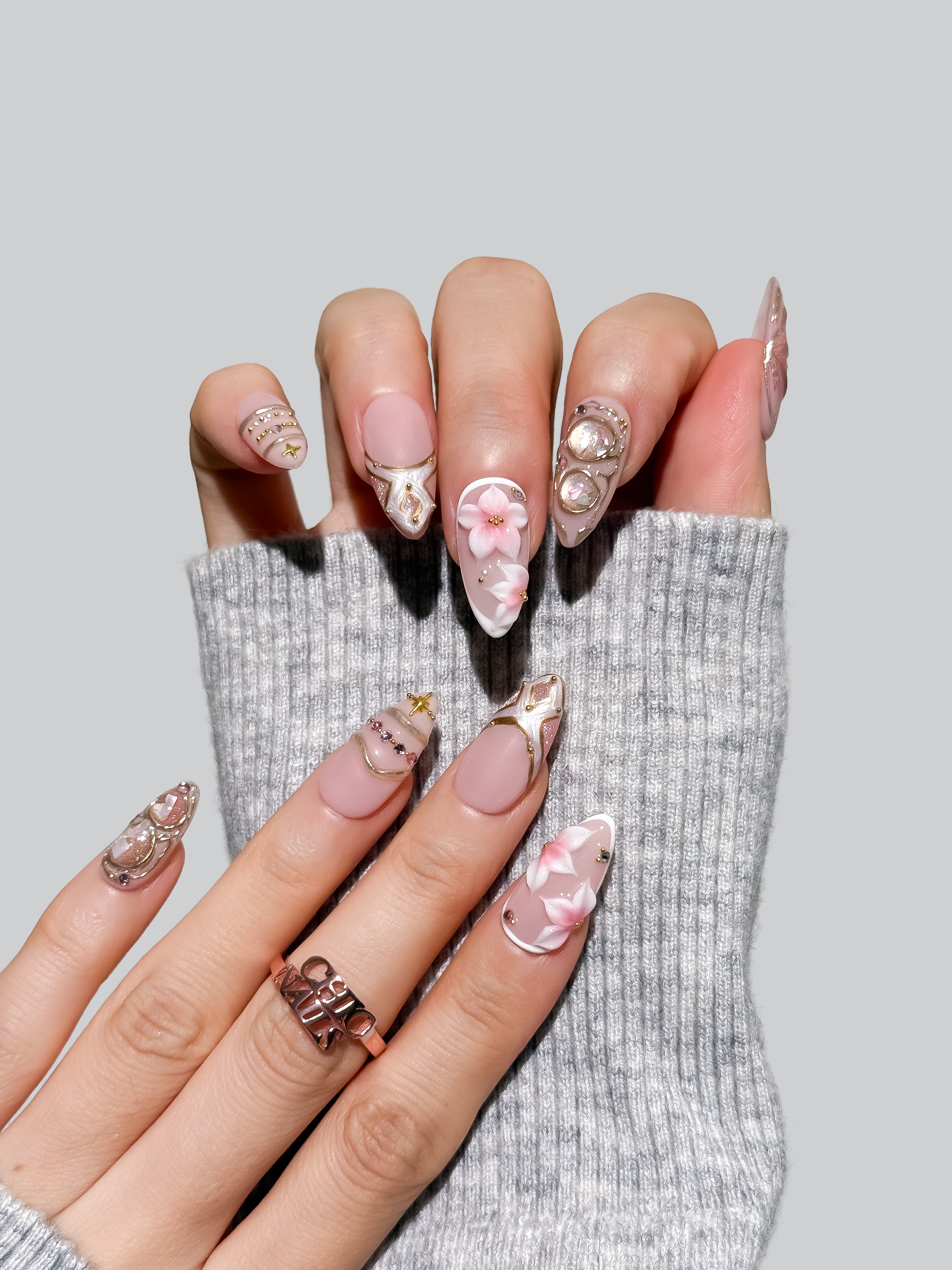 Handmade Pink Sakura Pearl Press On Nails – Medium Almond