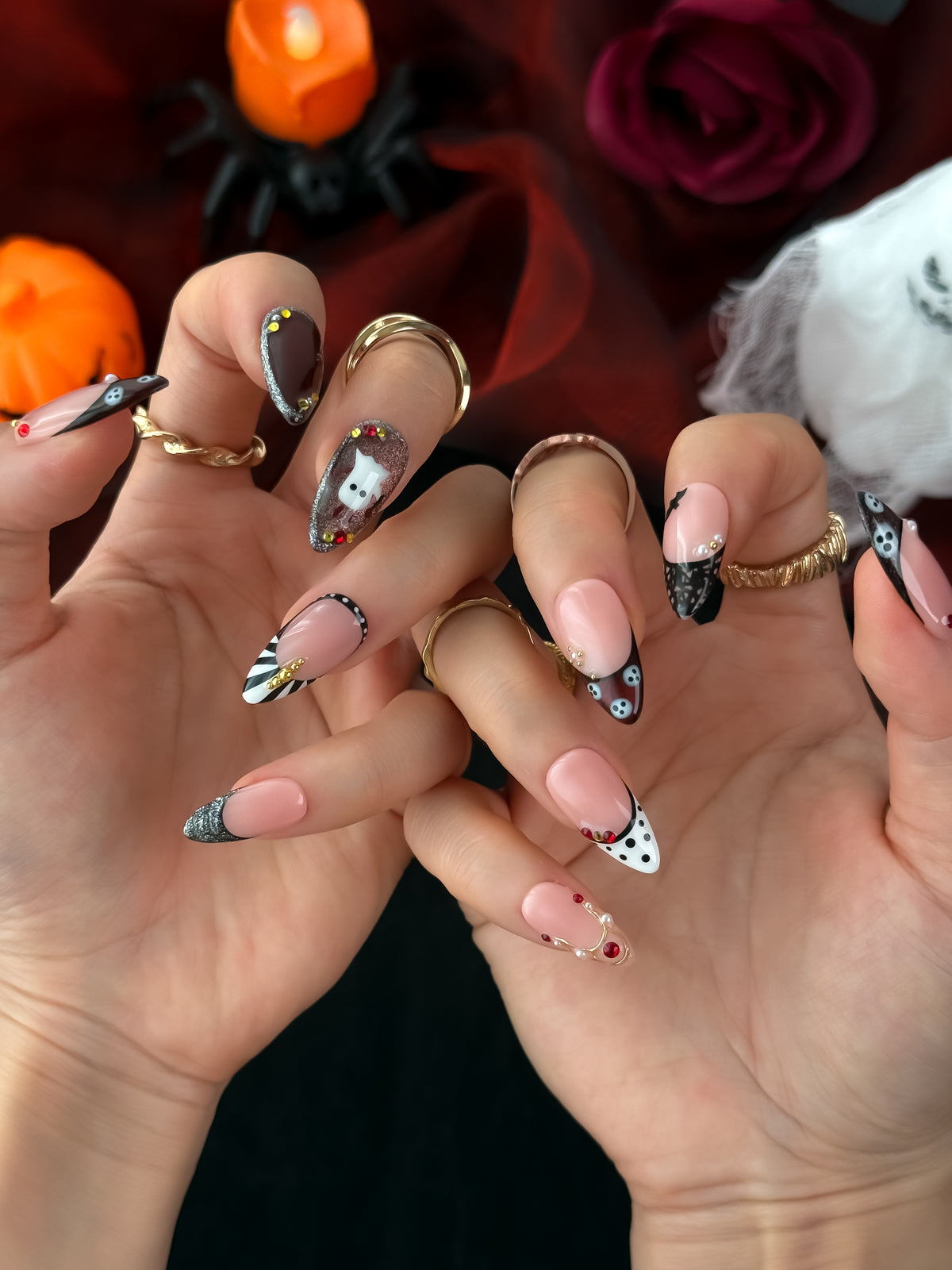 Ghostlight Medium Almond Press On Nails