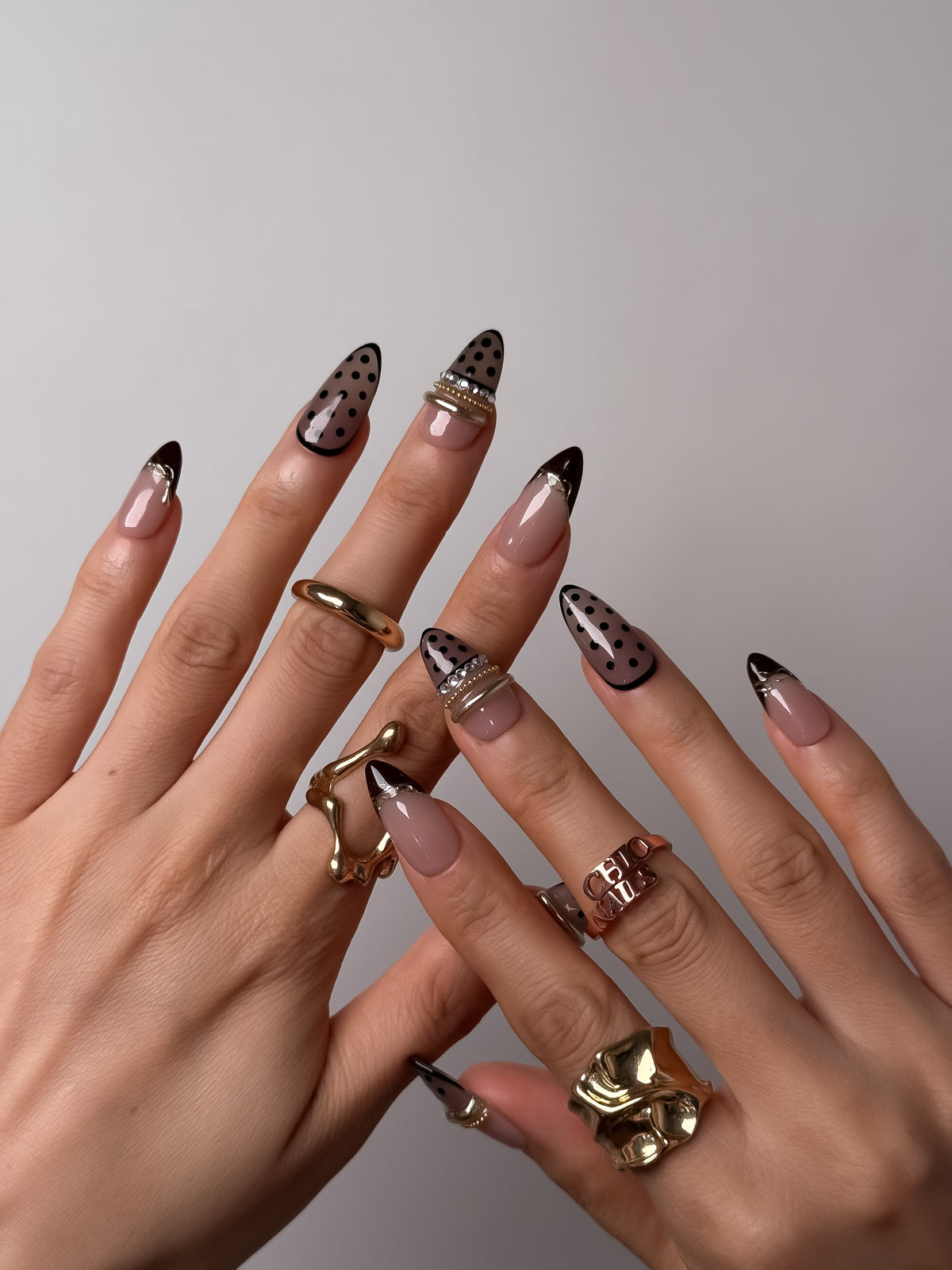 Noir Dot Medium Almond Press On Nails