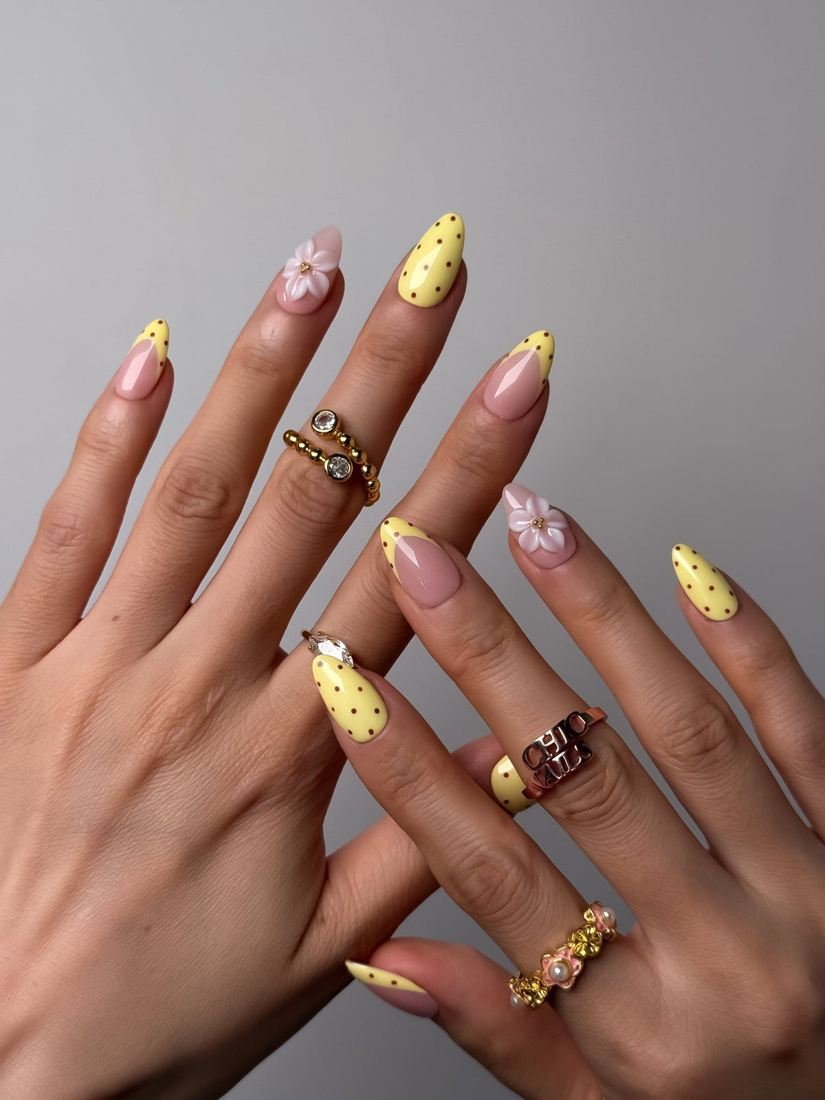 Lemon Petal Short Almond Press On Nails