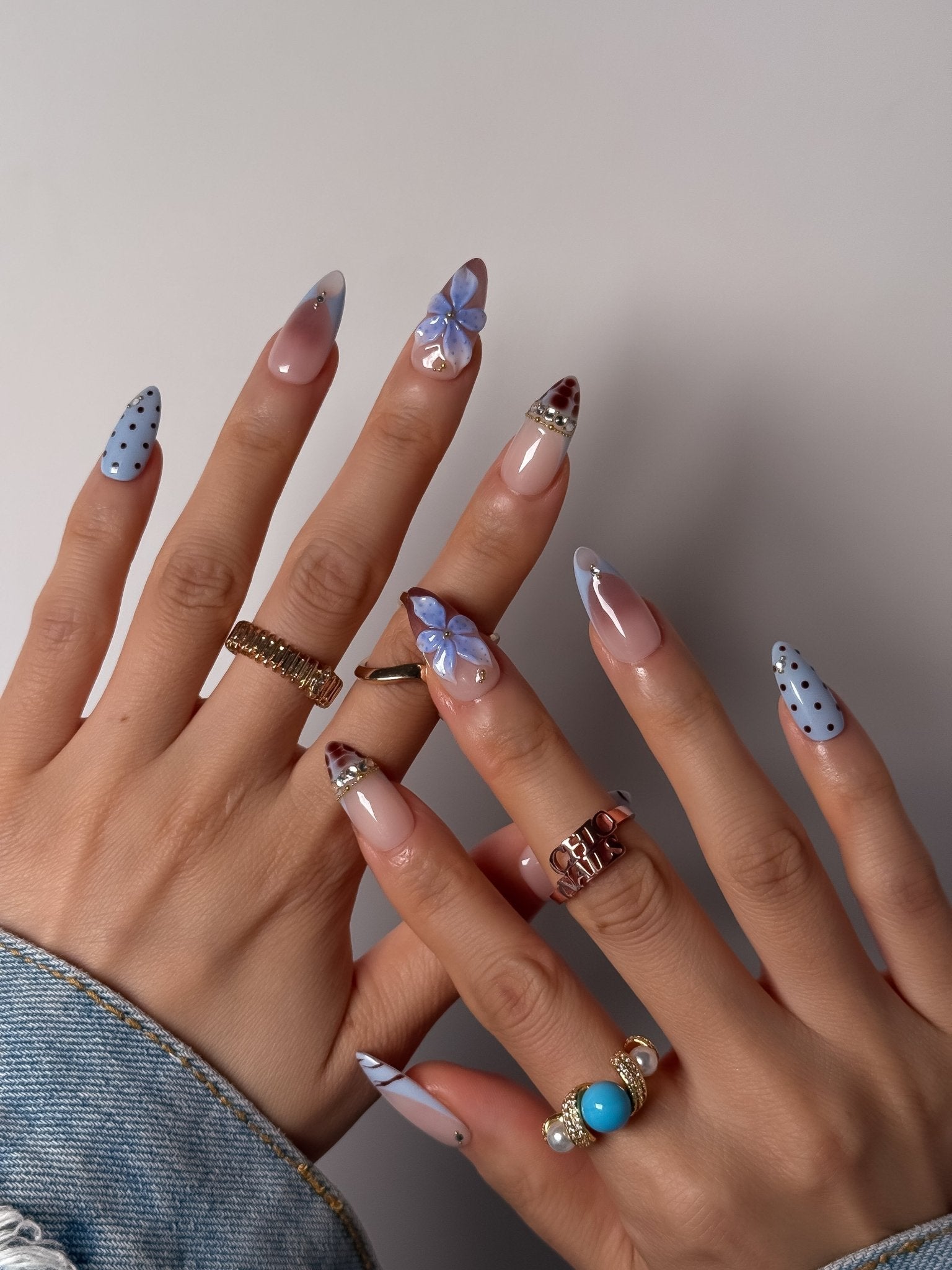Blue Hydrangea Press On Nails Medium Almond