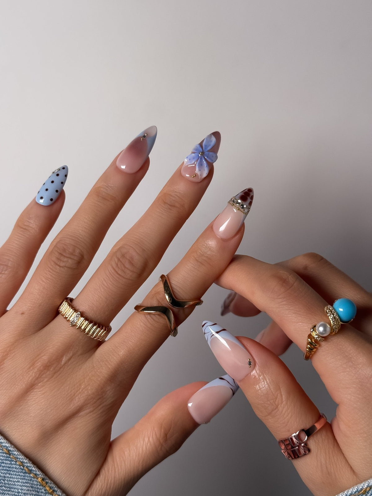 Blue Hydrangea Press On Nails Medium Almond