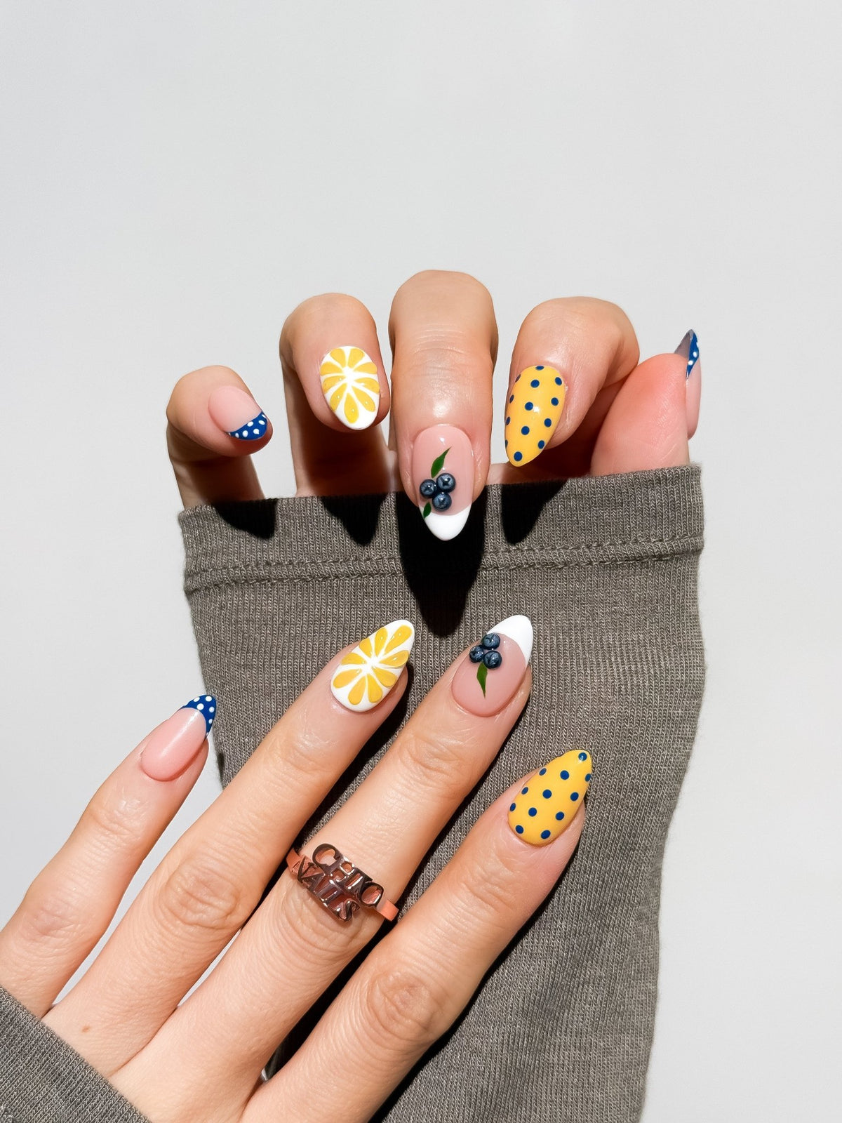 Blueberry Picnic Short Almond Press On Nails