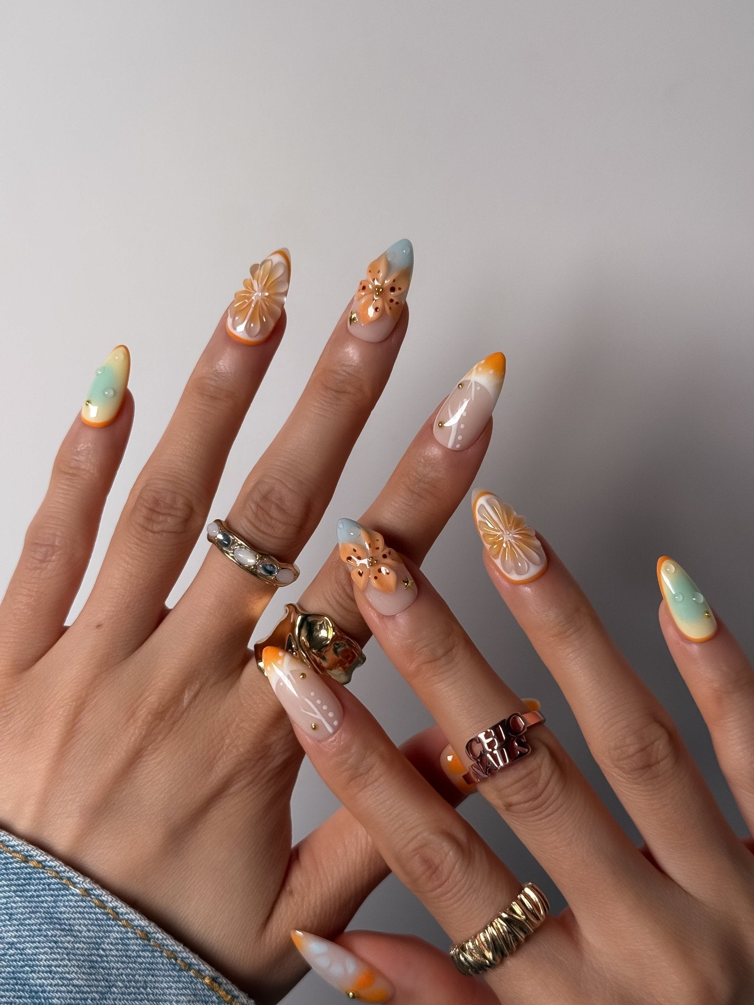 Orange Blossom Press On Nails Medium Almond