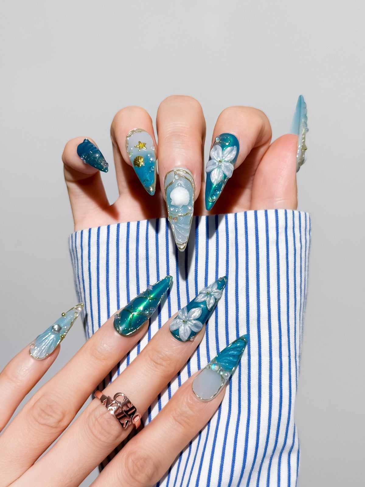 Aqua Siren Long Stiletto Press On Nails