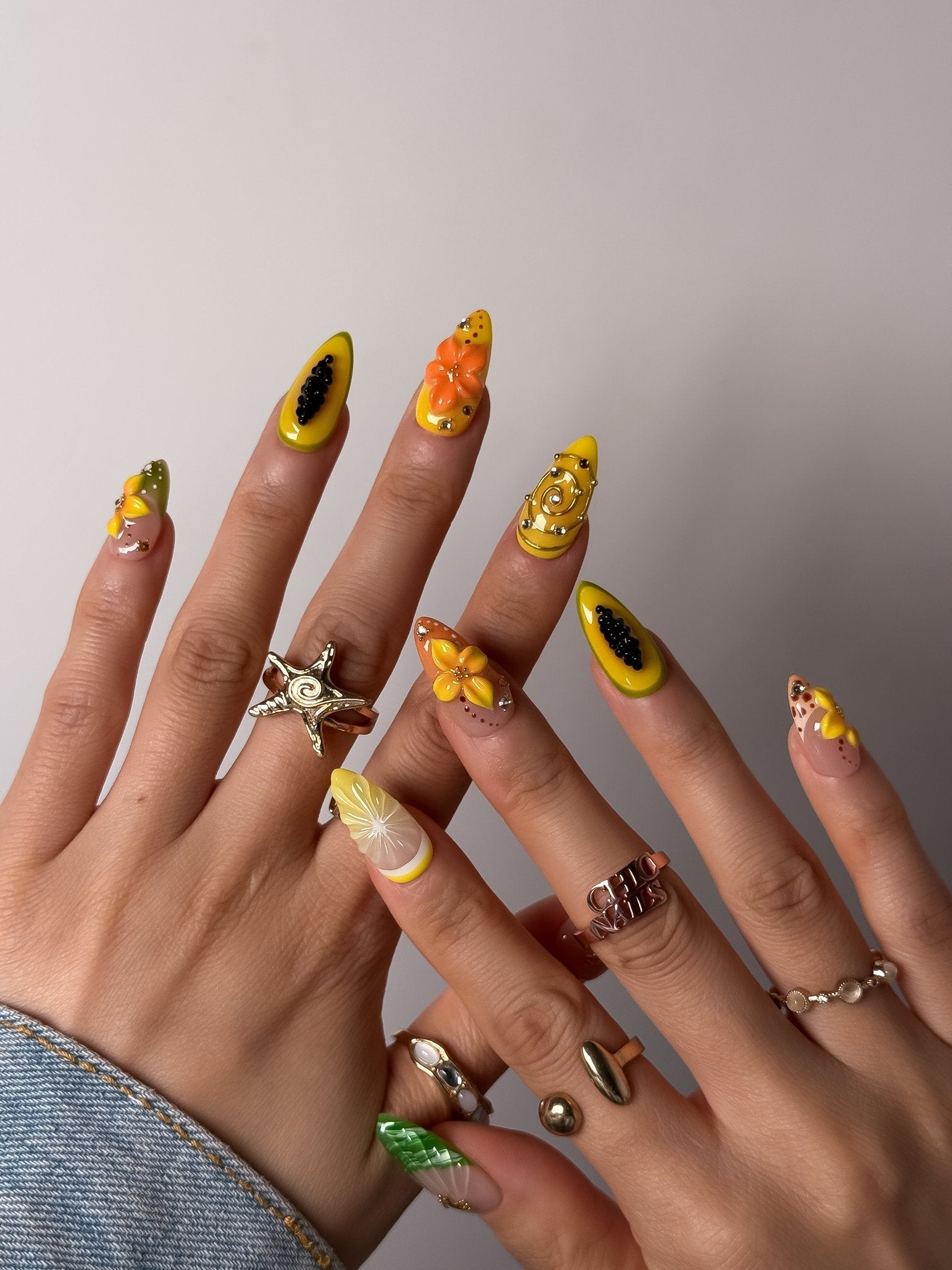 Citrus Jardin Tropical Fruit Press On Nails Medium Almond