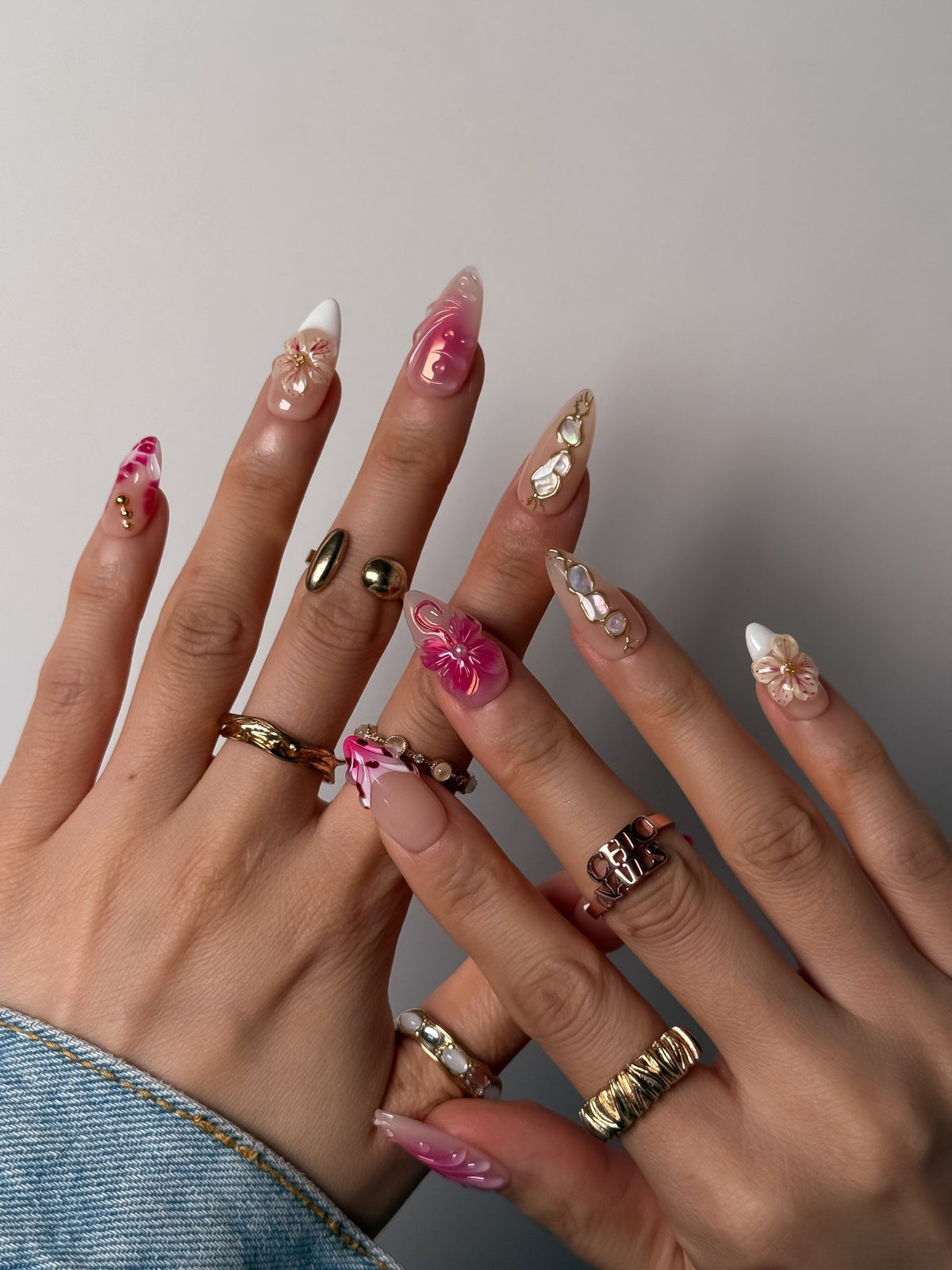 Rosé Lumière Pink Floral Press On Nails Medium Almond