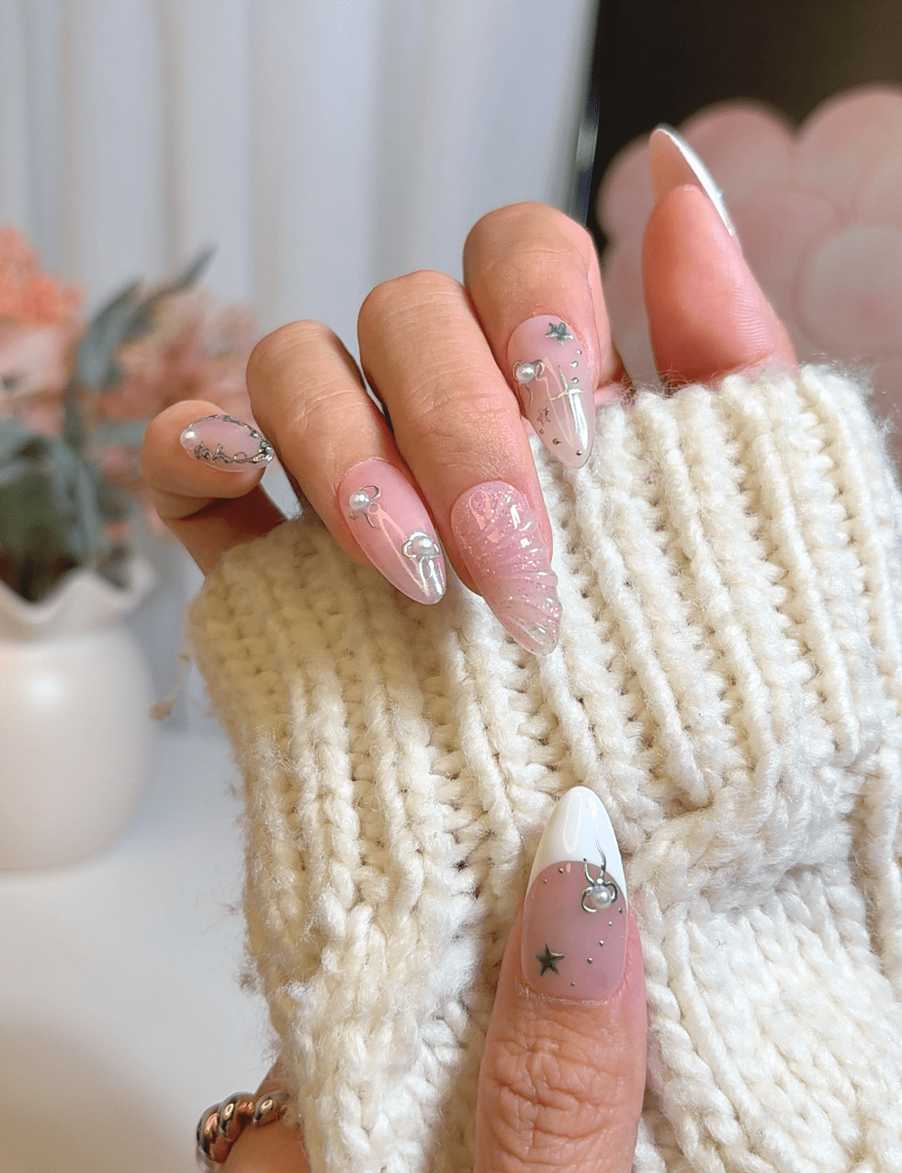 Galaxy Pearl & Shell Glow – Medium Almond