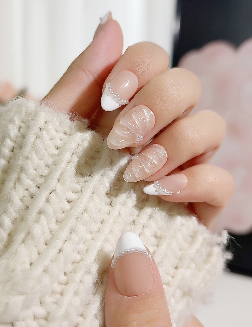 Pearl Sculpt Press-On Nails – Nude French with 3D Shell & Pearl Chains