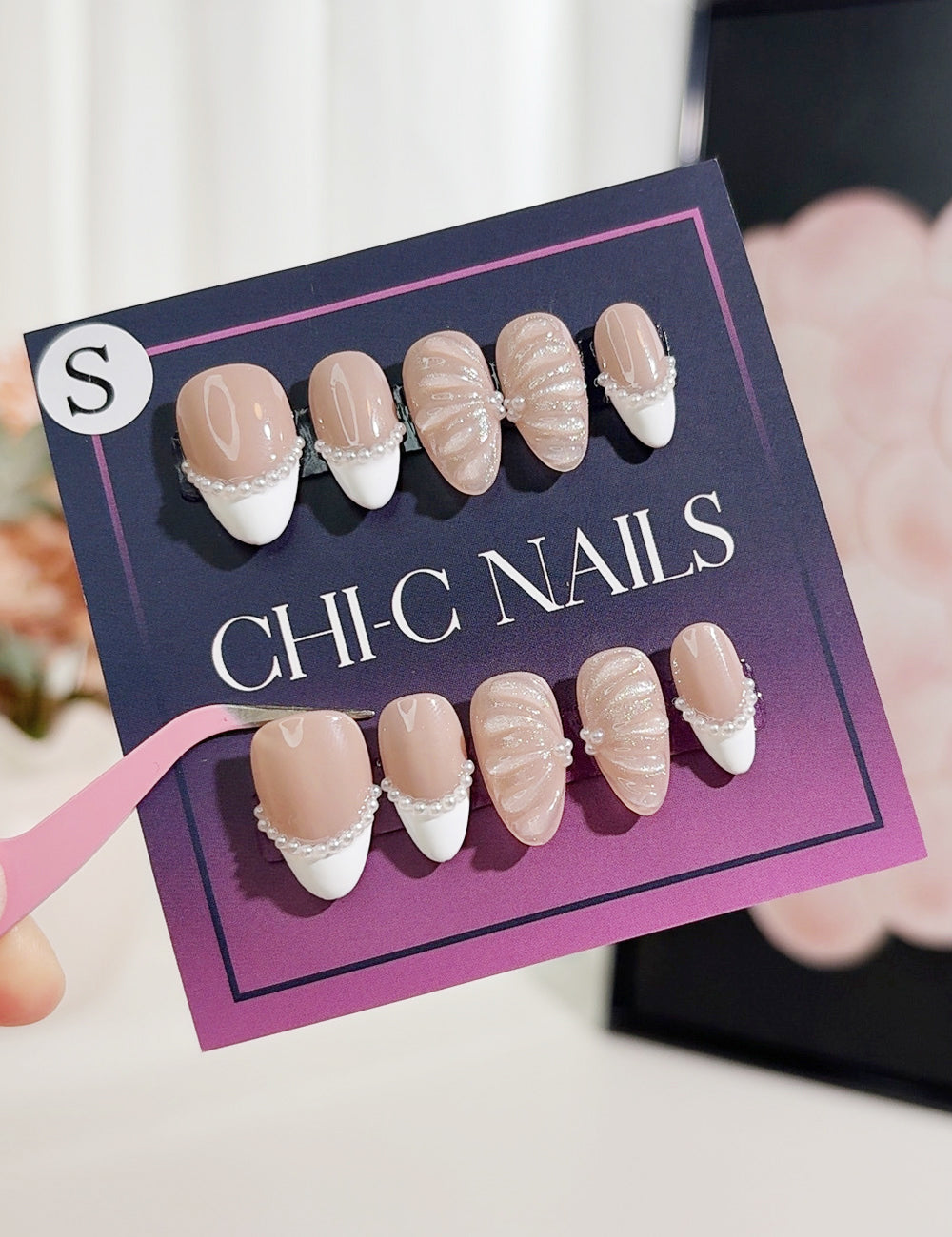 Pearl Sculpt Press-On Nails – Nude French with 3D Shell & Pearl Chains