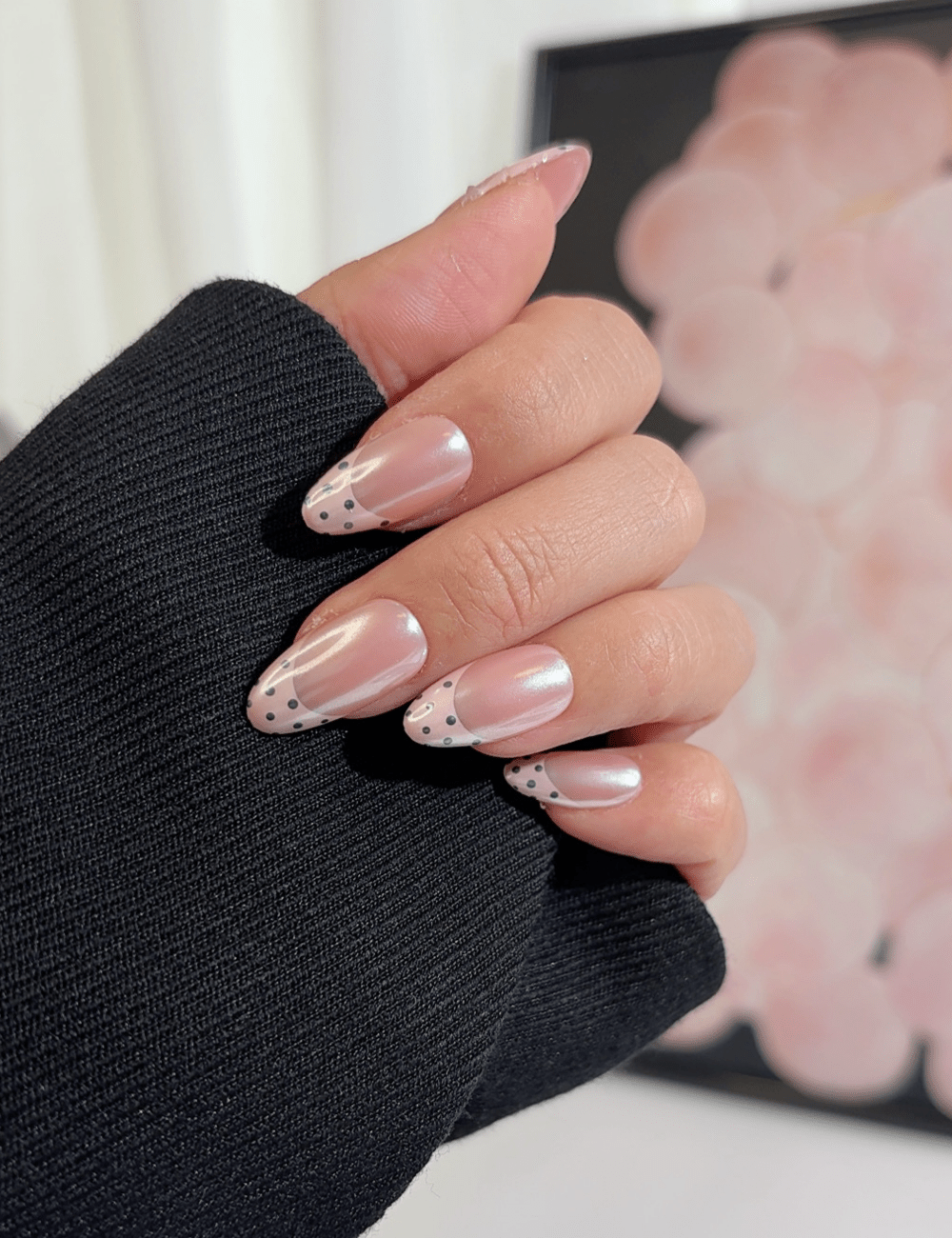 Pearl Polka Dot French Press-On Nails | Short Almond