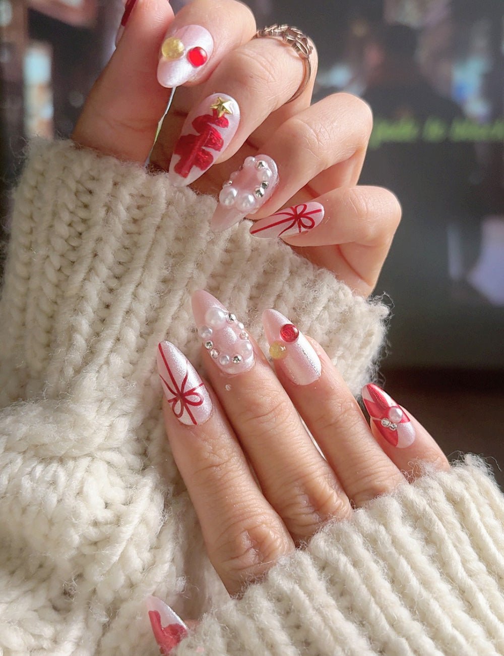 Pearl Christmas Tree Press-On Nails