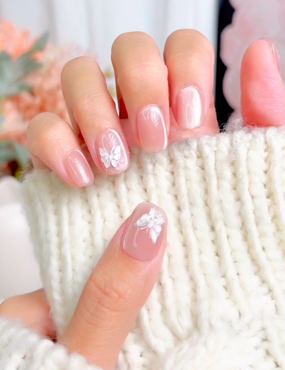 Butterfly Glow Short Round Press-On Nails 3090
