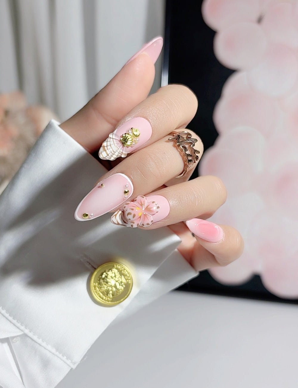 Pink Shell Bloom 3D Press-On Nails – Sweet Almond Set