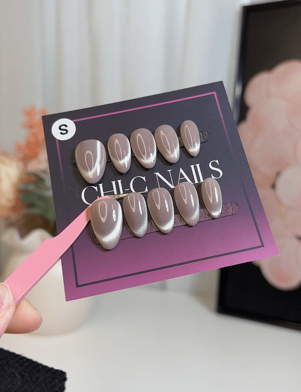 Lilac Glow – Short Almond