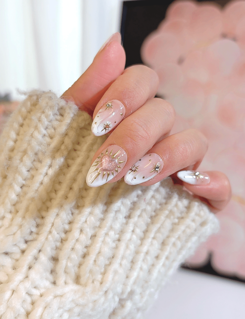Pink Heart |Star Press-On Nails – Short Almond | White Ombre Glitter Design