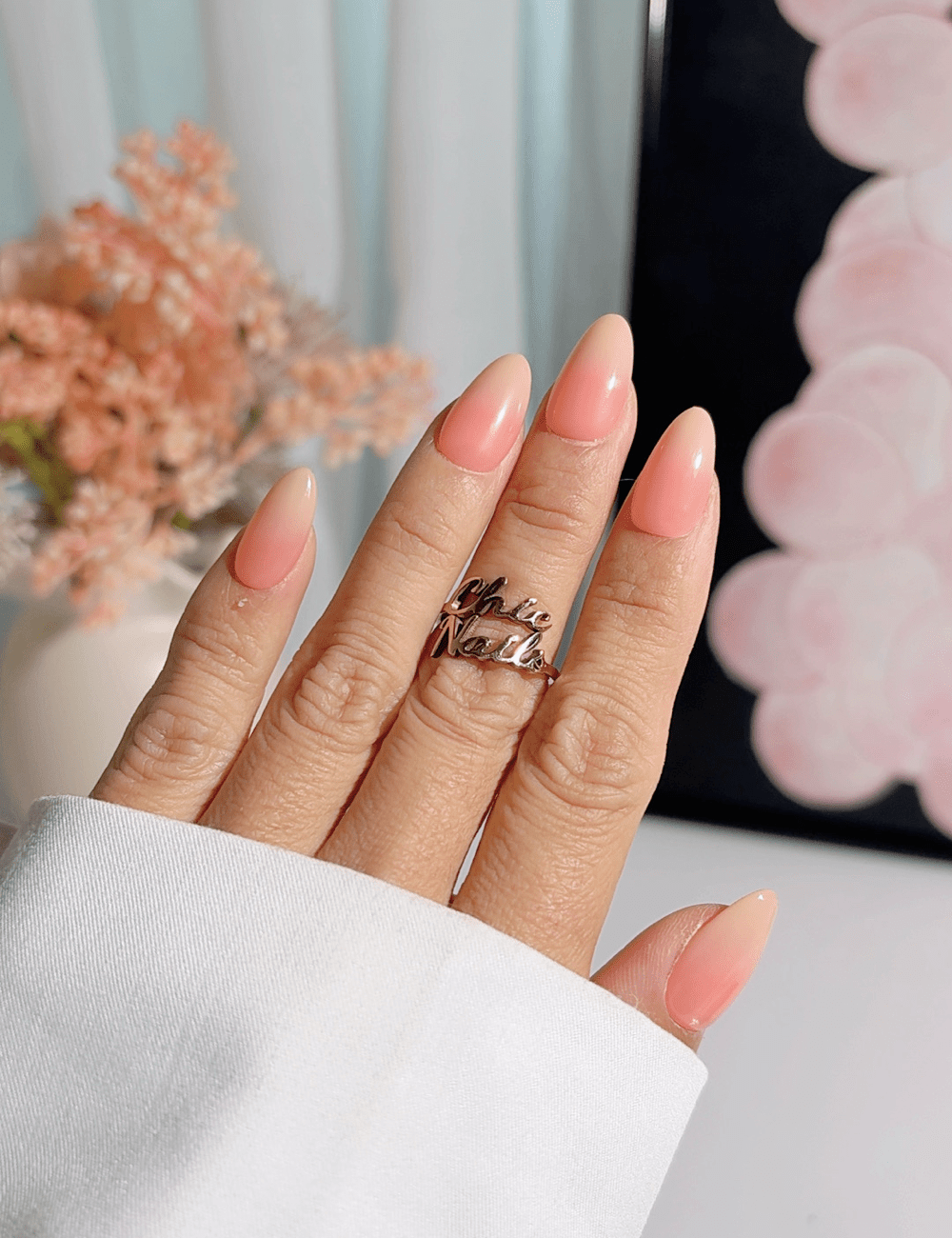 Short Nude Pink Ombré Press-On Nails – Glossy Almond Jelly Look