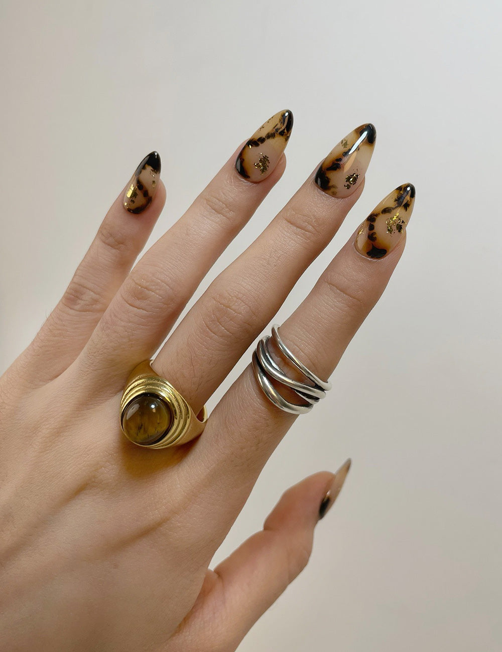 Golden Shell 0780