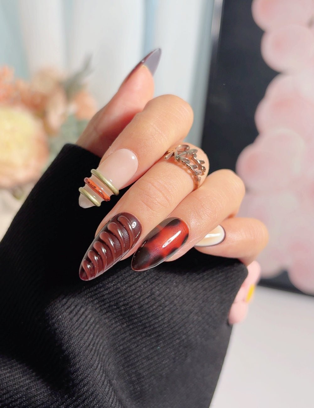 Dark Mocha Chocolate 3D Swirl & Gold Ring Press On Nails | Medium Almond Luxury Edition