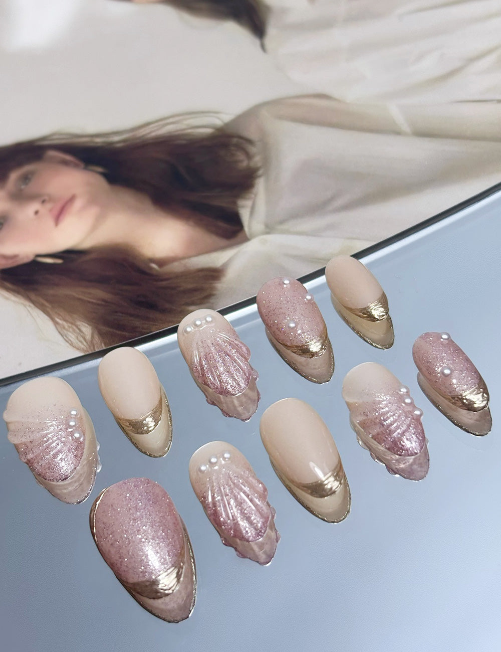 Blush Shell Pearl Press-On Nails – Nude & Gold Elegance