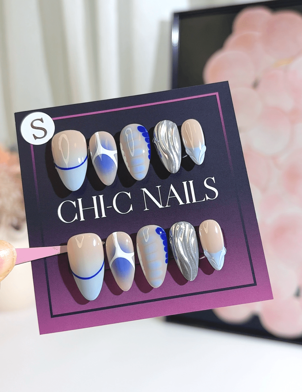 Blue Chrome Abstract Press-On Nails – Medium Short Almond