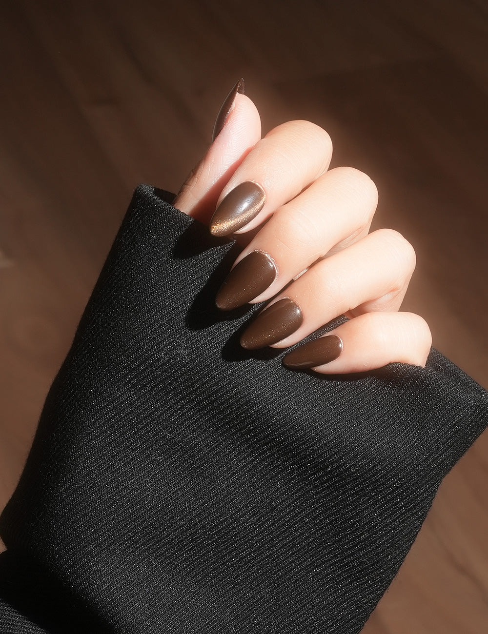 Brown Cat Eye Press-On Nails – Short Almond Reusable Nails | CHICNAILS