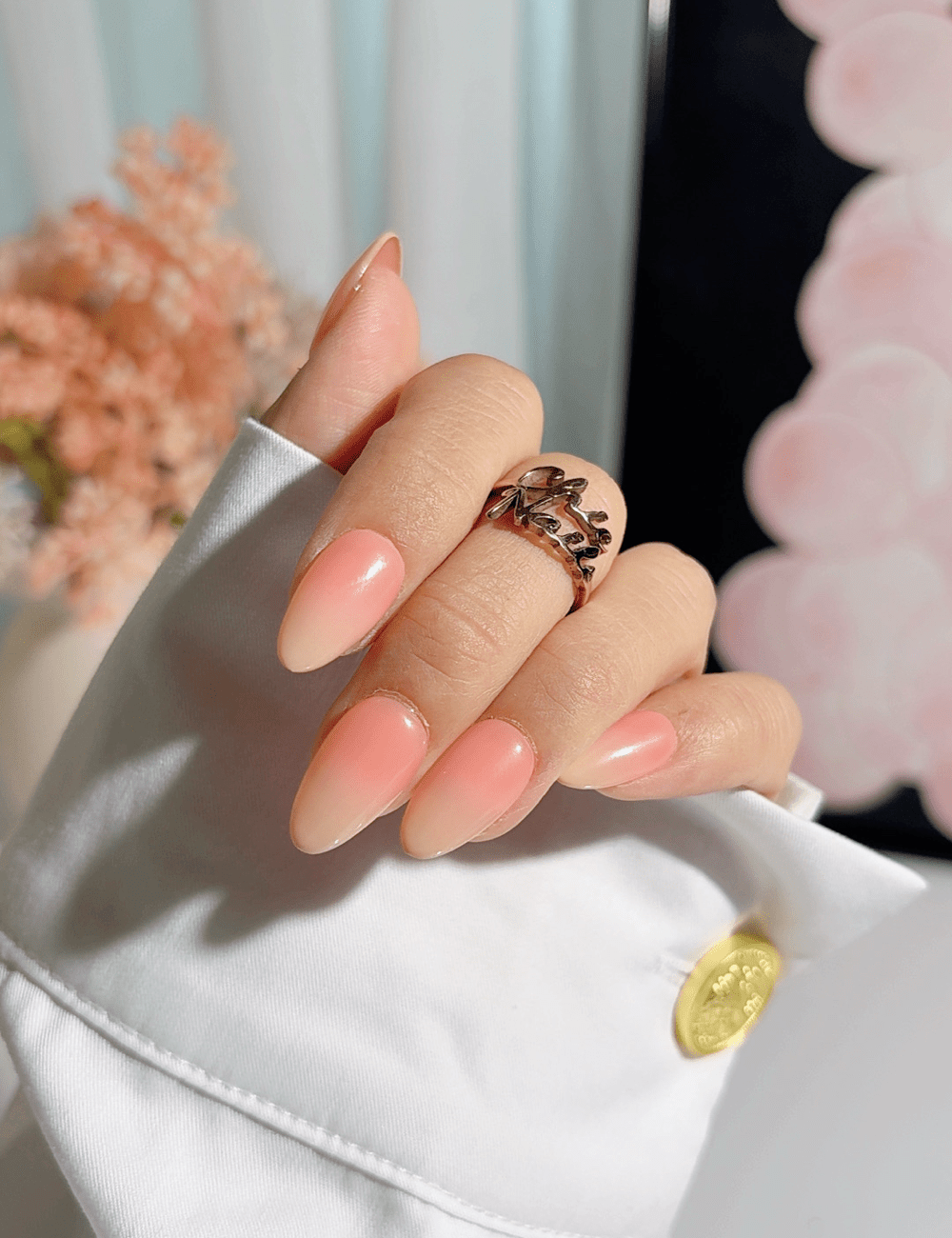 Short Nude Pink Ombré Press-On Nails – Glossy Almond Jelly Look