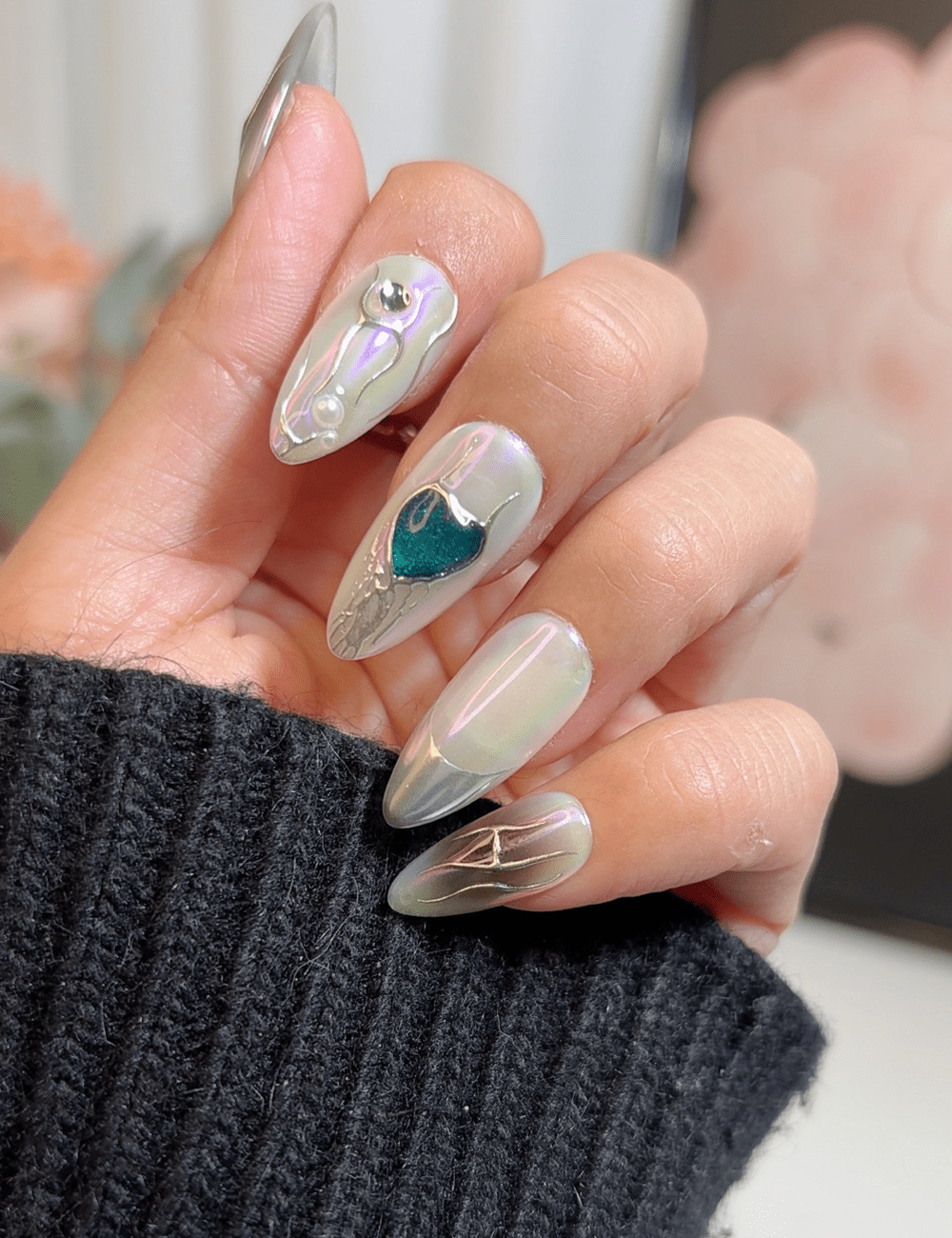 Chrome Heart Aura Nails – Medium Almond