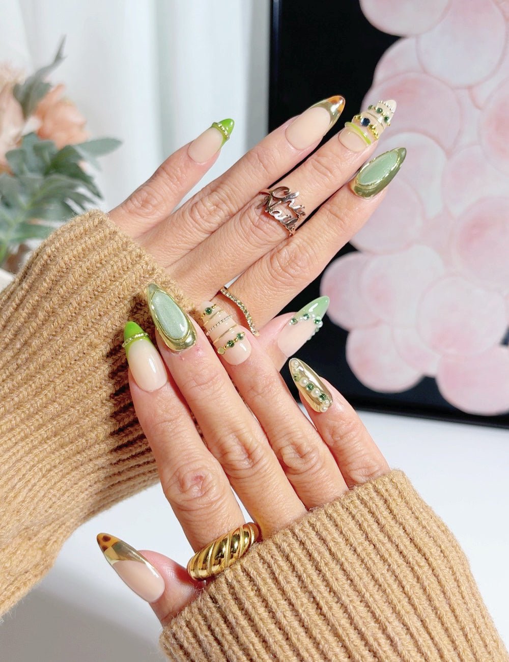 Green French Gold Almond Press-On Nails Set