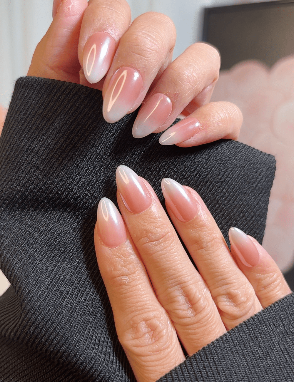 Short Nude Ombre Press-On Nails – Elegant Almond Design for Daily Wear