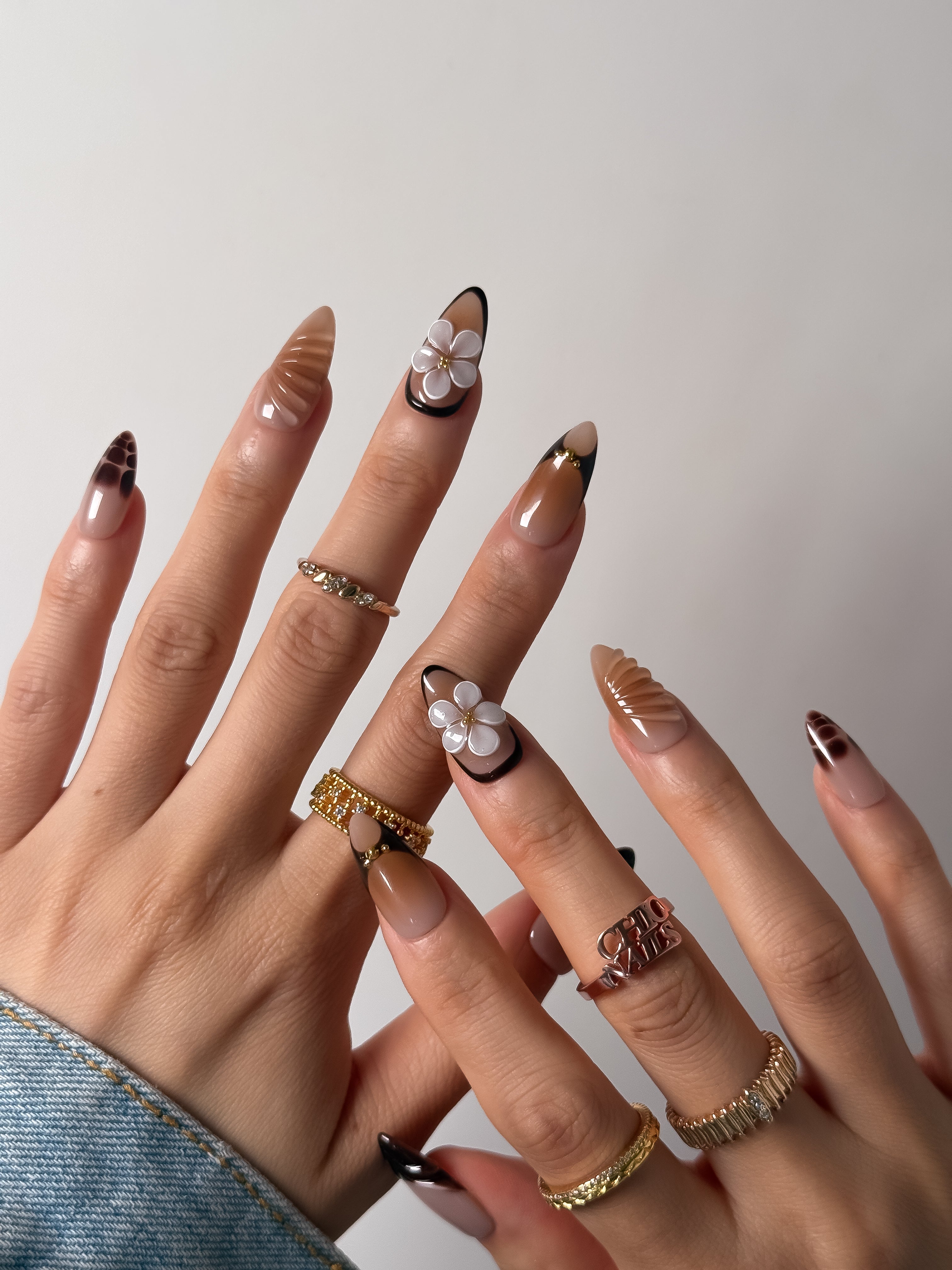 Brown Floral Press On Nails Medium Almond