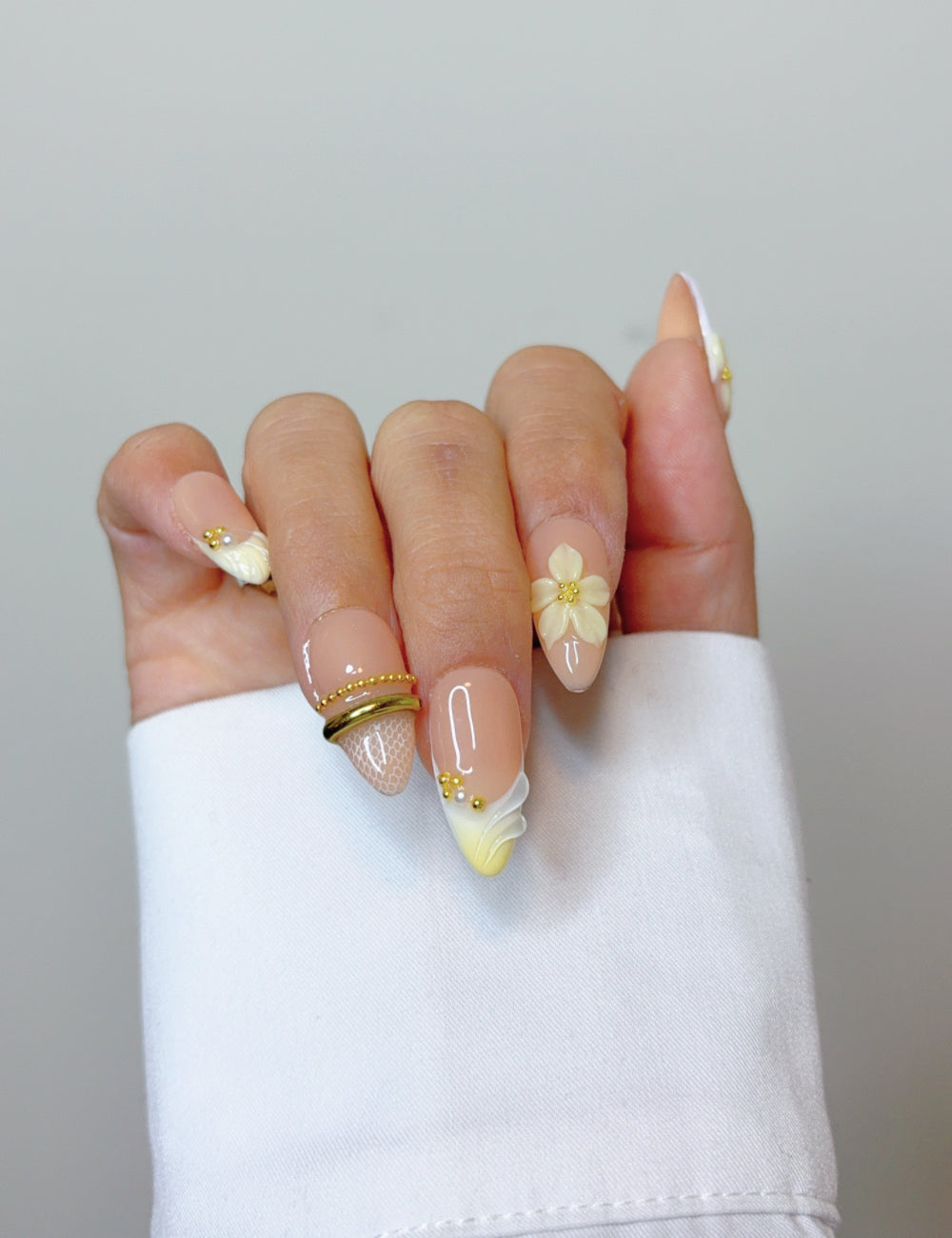 Handmade Ivory 3D Daisy French Tip Press-On Nails – Medium Almond