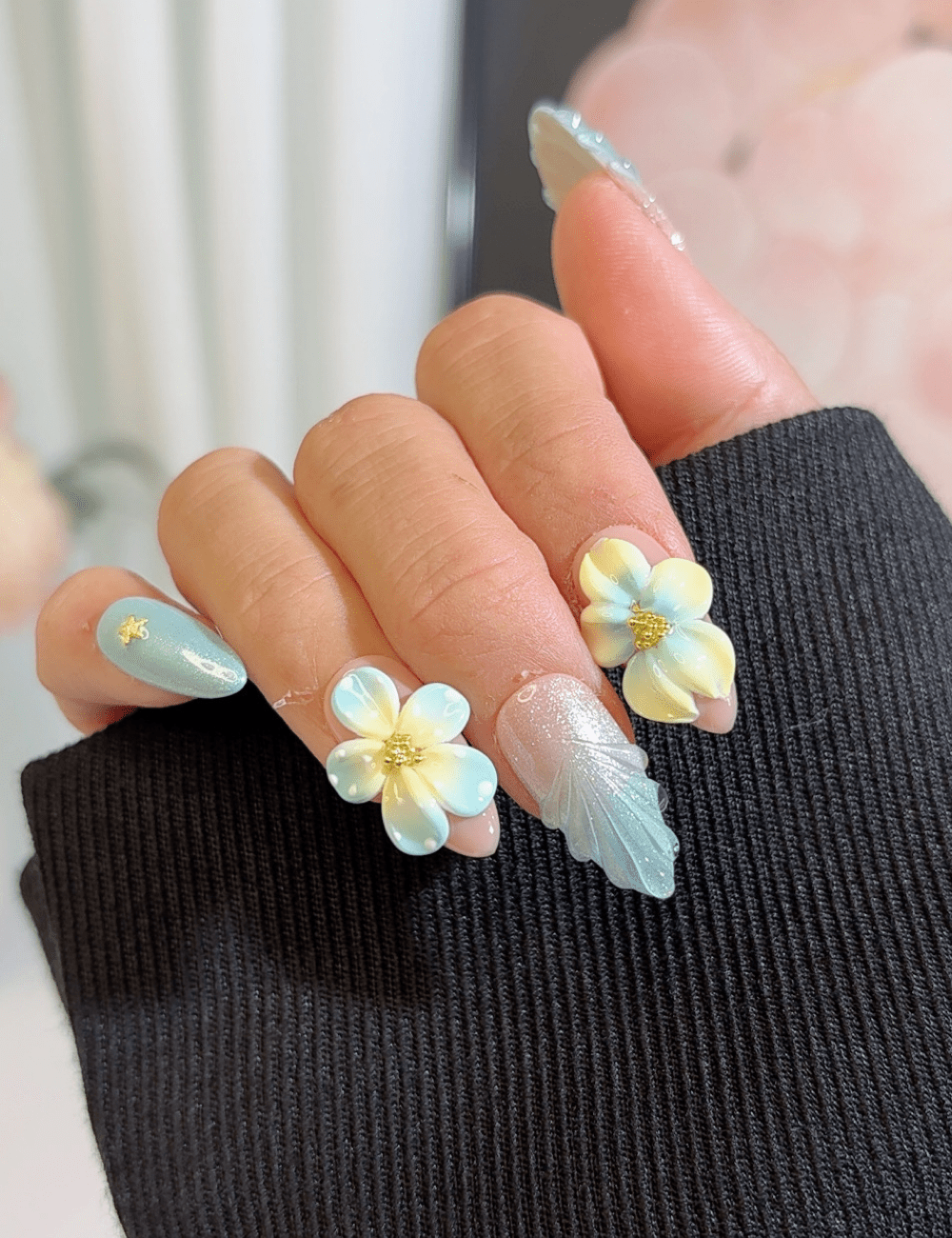 Blue Plumeria 3D Press-On Nails – Seashell Sparkle | CHICNAILS