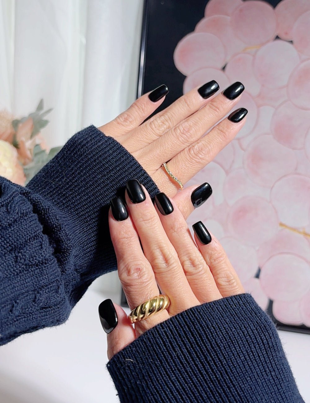 Classic Black Extra Short Square Nails