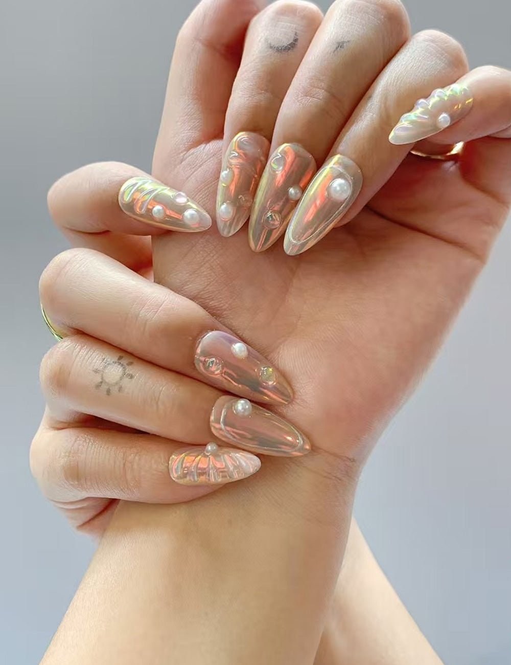 Iridescent Pearl 3D Press-On Nails