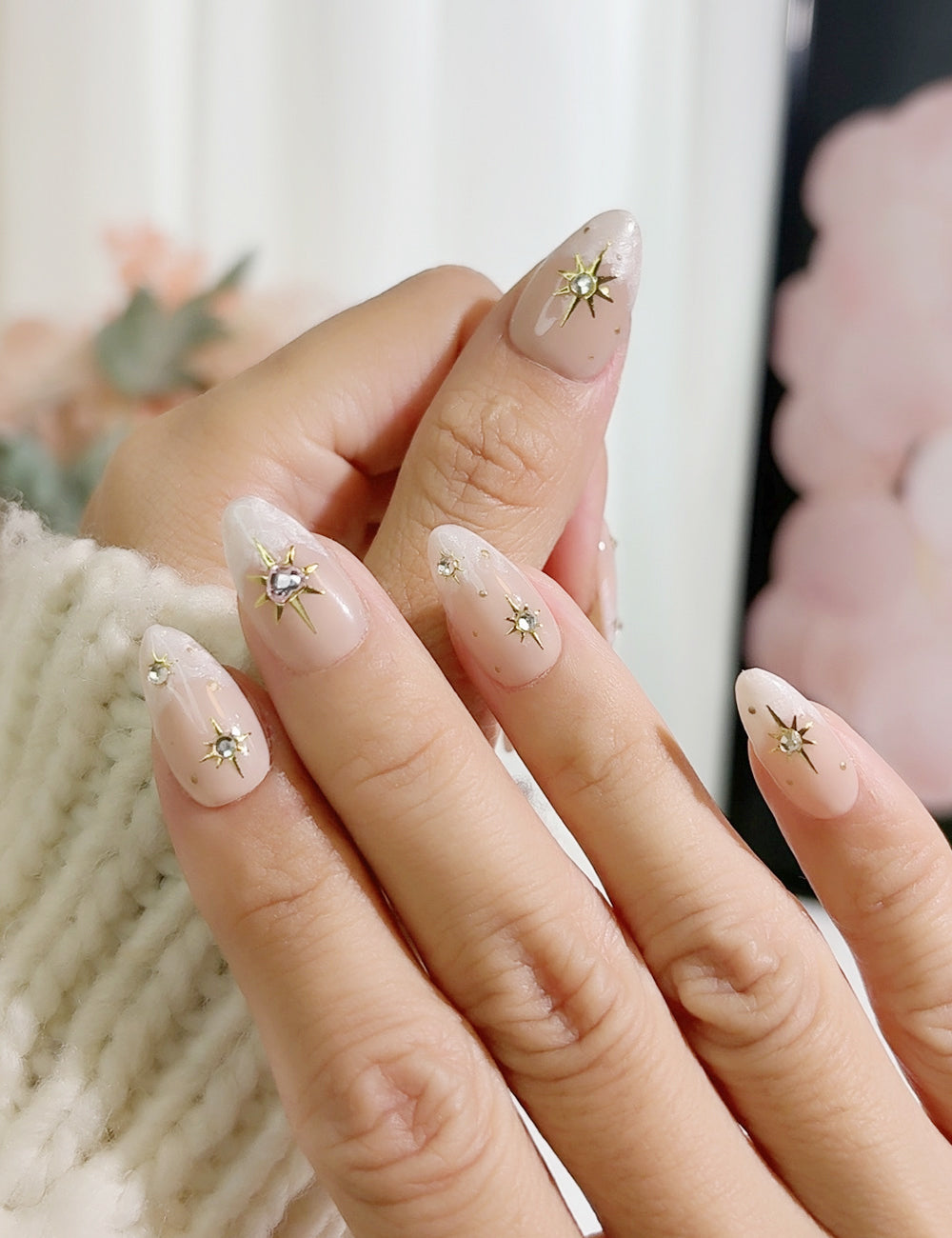 Stardust Mocha Press-On Nails – Nude Glitter with 3D Stars & Rhinestones
