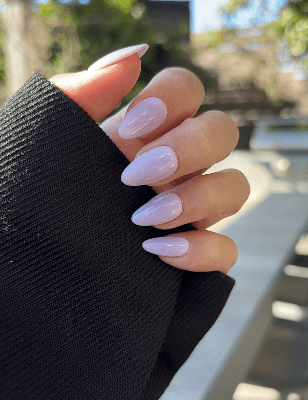 Short Lavender Ombré Press-On Nails – Glossy Gradient Almond Design