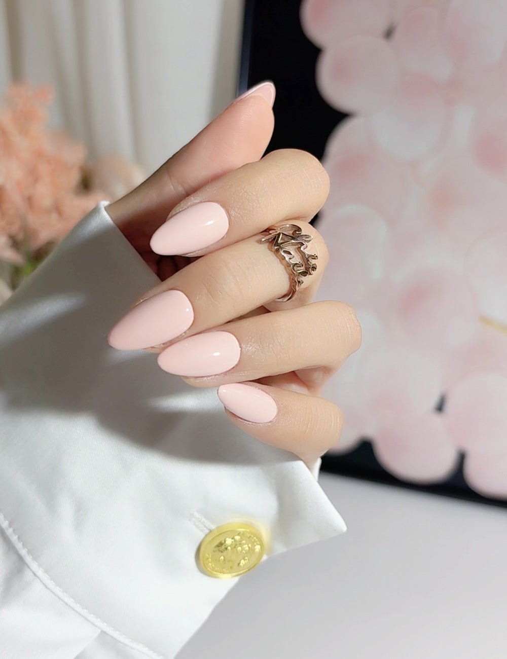 Soft Nude Gloss Press-On Nails – Short Almond Set